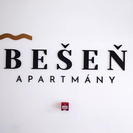 Apartman Nad Riekou Bešeňová Exterior foto
