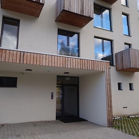 Apartman Nad Riekou Bešeňová Exterior foto