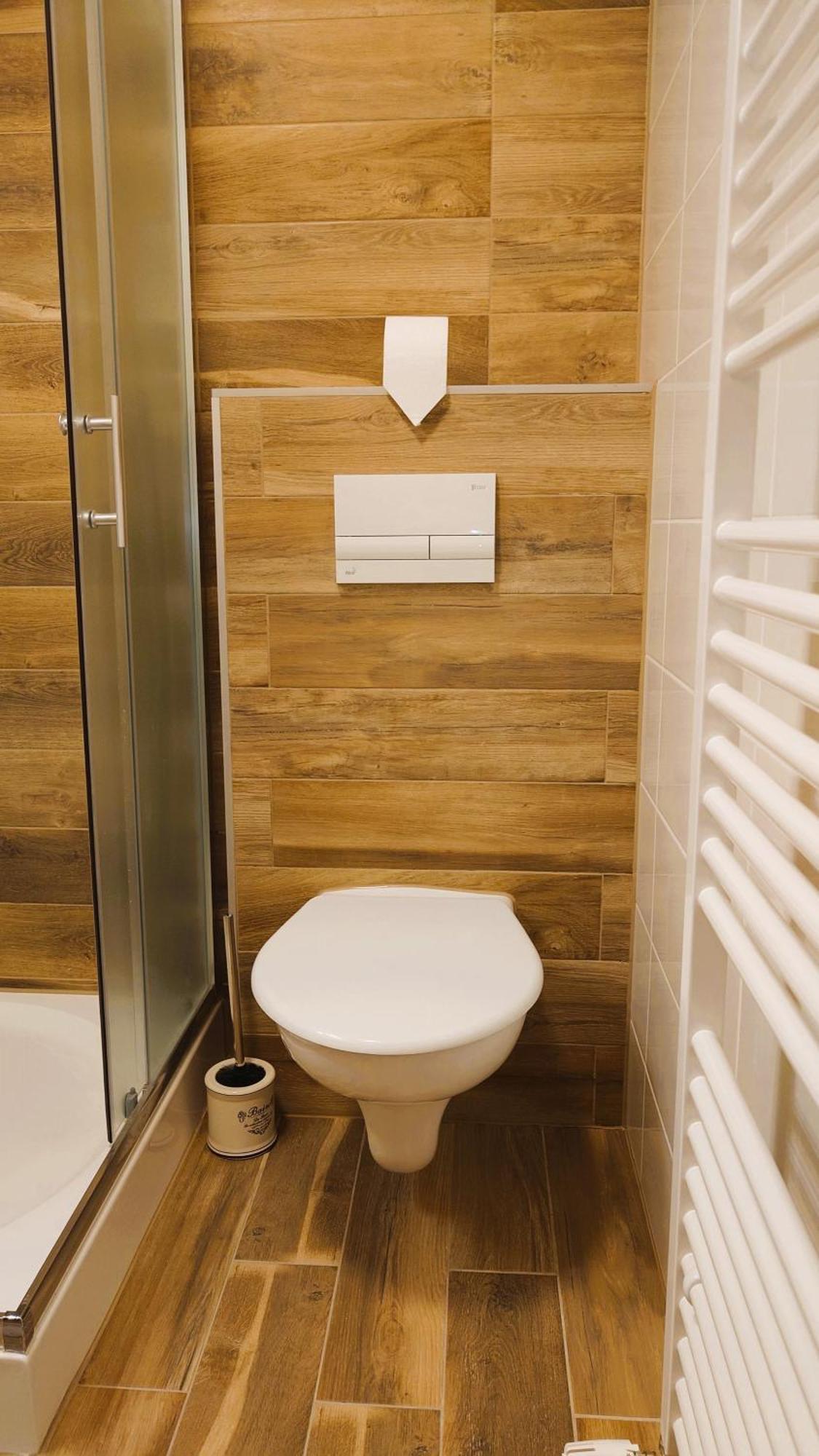 Apartman Nad Riekou Bešeňová Exterior foto
