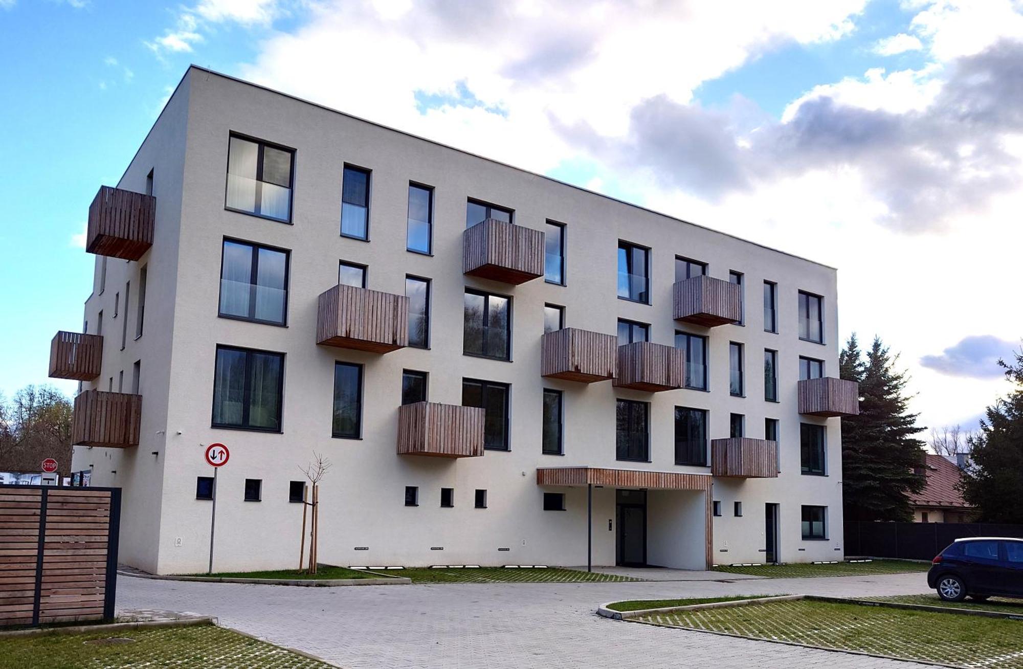 Apartman Nad Riekou Bešeňová Exterior foto